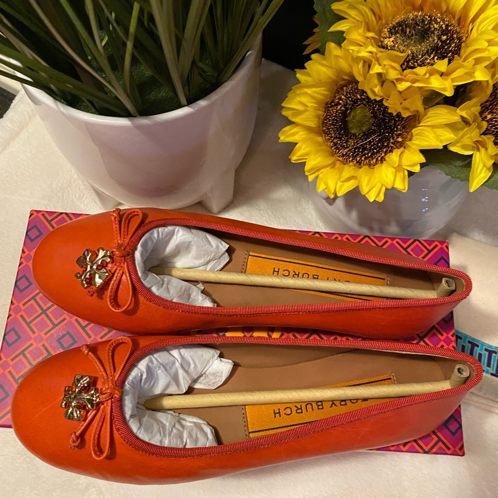 Tory Burch Charm Ballet Flats - Picture 8 of 14